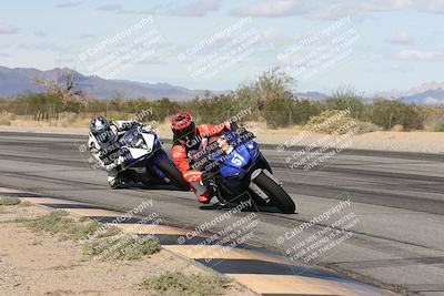 media/Nov-16-2025-Race Pace (Sun) [[8c5fa54630]]/Verified Riders/4-Turn 3 Inside (1050am)/